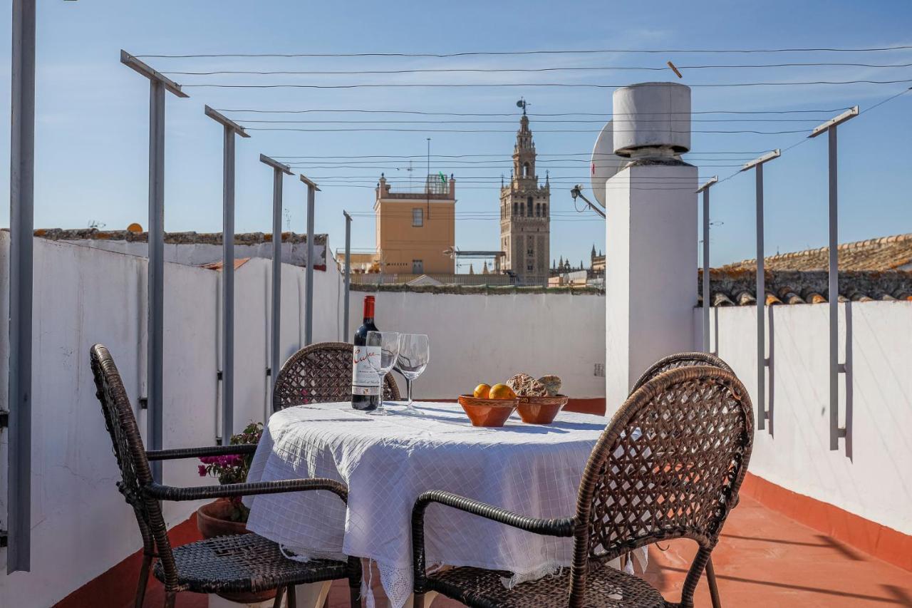 Apt. Casa Palacio Santa Cruz Cathedral Views - Seville Exterior photo
